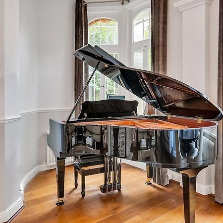 ロンドンLuxury Kensington Flat - Private Garden - Tube 4 Min Walkアパートメント エクステリア 写真